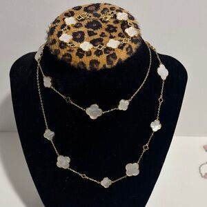 Gold-Tone Mother of Pearl Clover Necklace and bracelet set in White